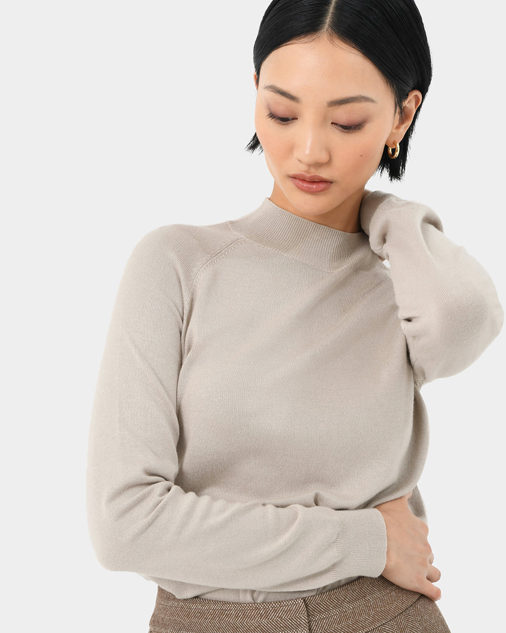 Maneh Mock Neck Knit in oatmeal — close-up view 3