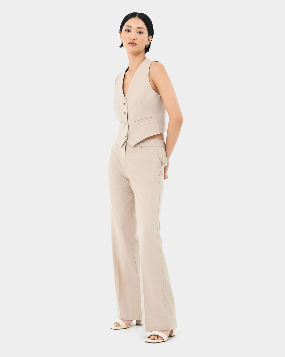 Mariel Wide Trousers in sand beige — side view
