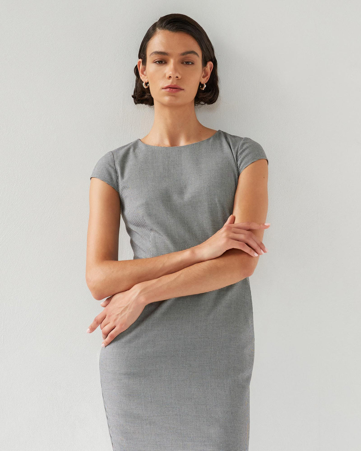 Rein Houndstooth Sheath Dress in multi — close-up view 2