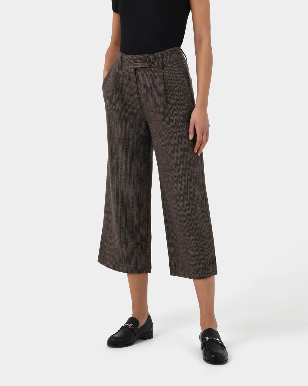 Kyrie Herringbone Culotte in brown — side view