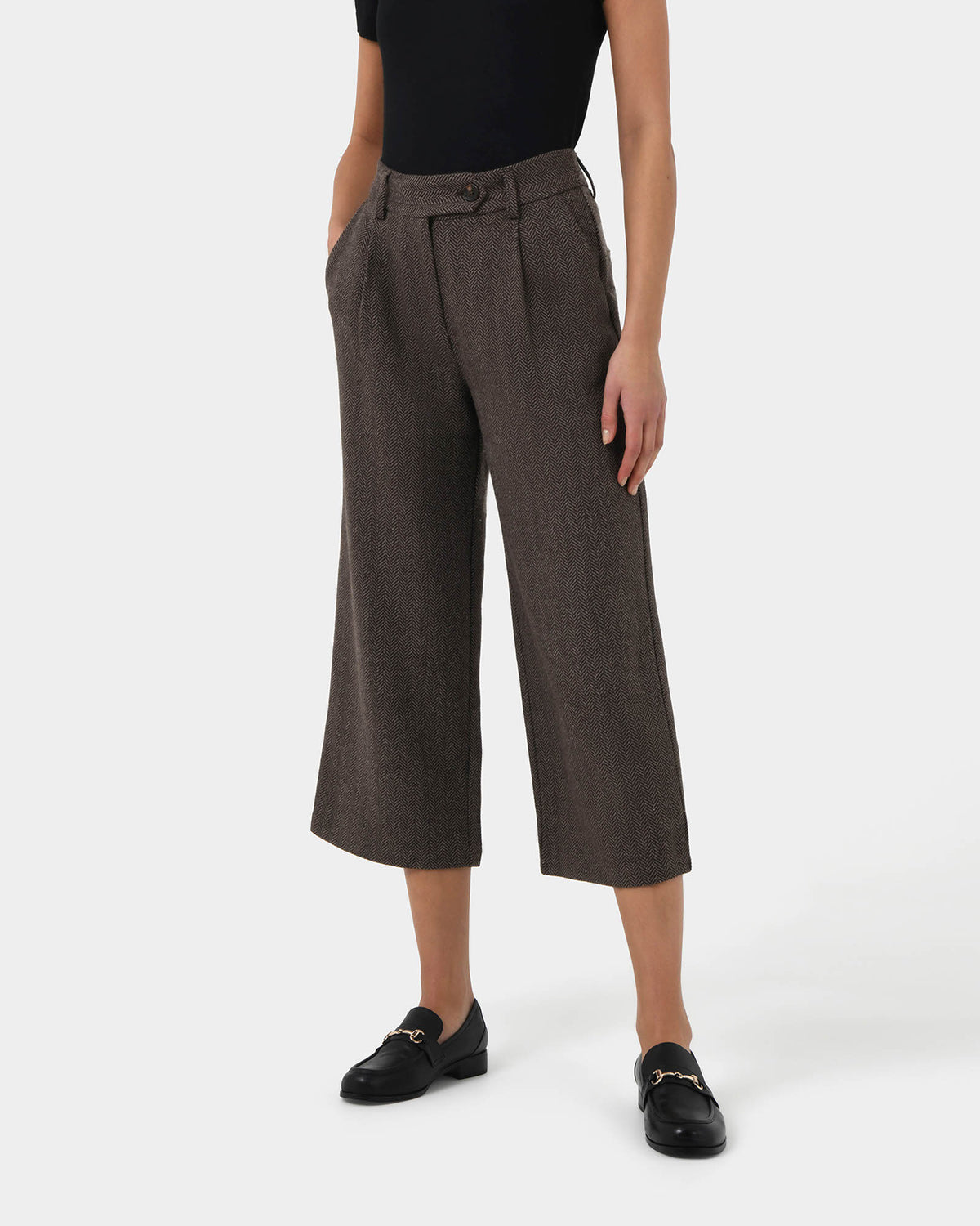 Kyrie Herringbone Culotte in brown — side view