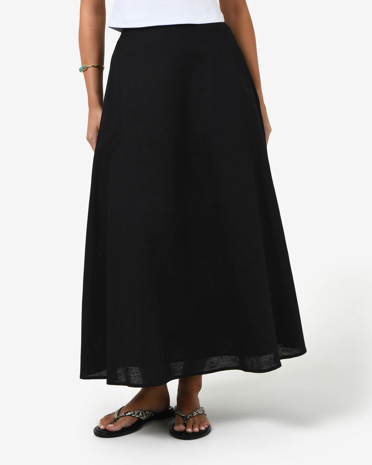 Kenya Linen Skirt in black — close-up view