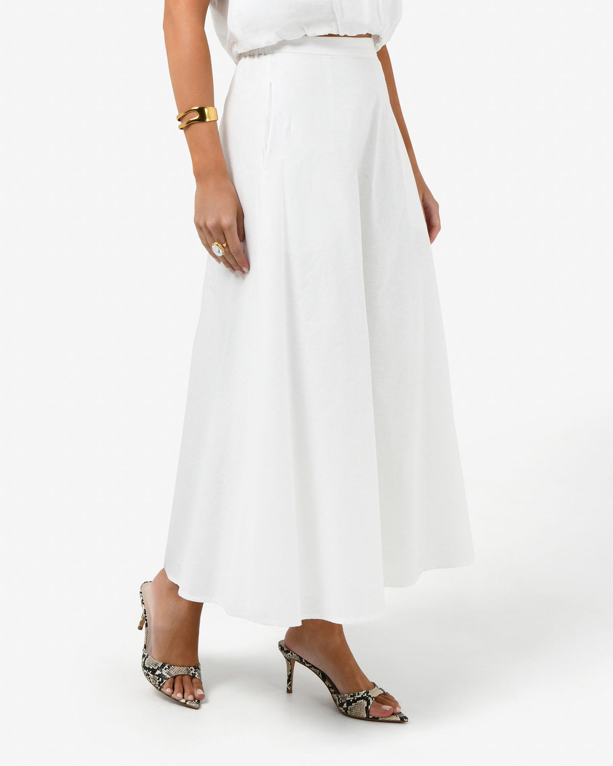 Kenya Linen Skirt in ivory — side view