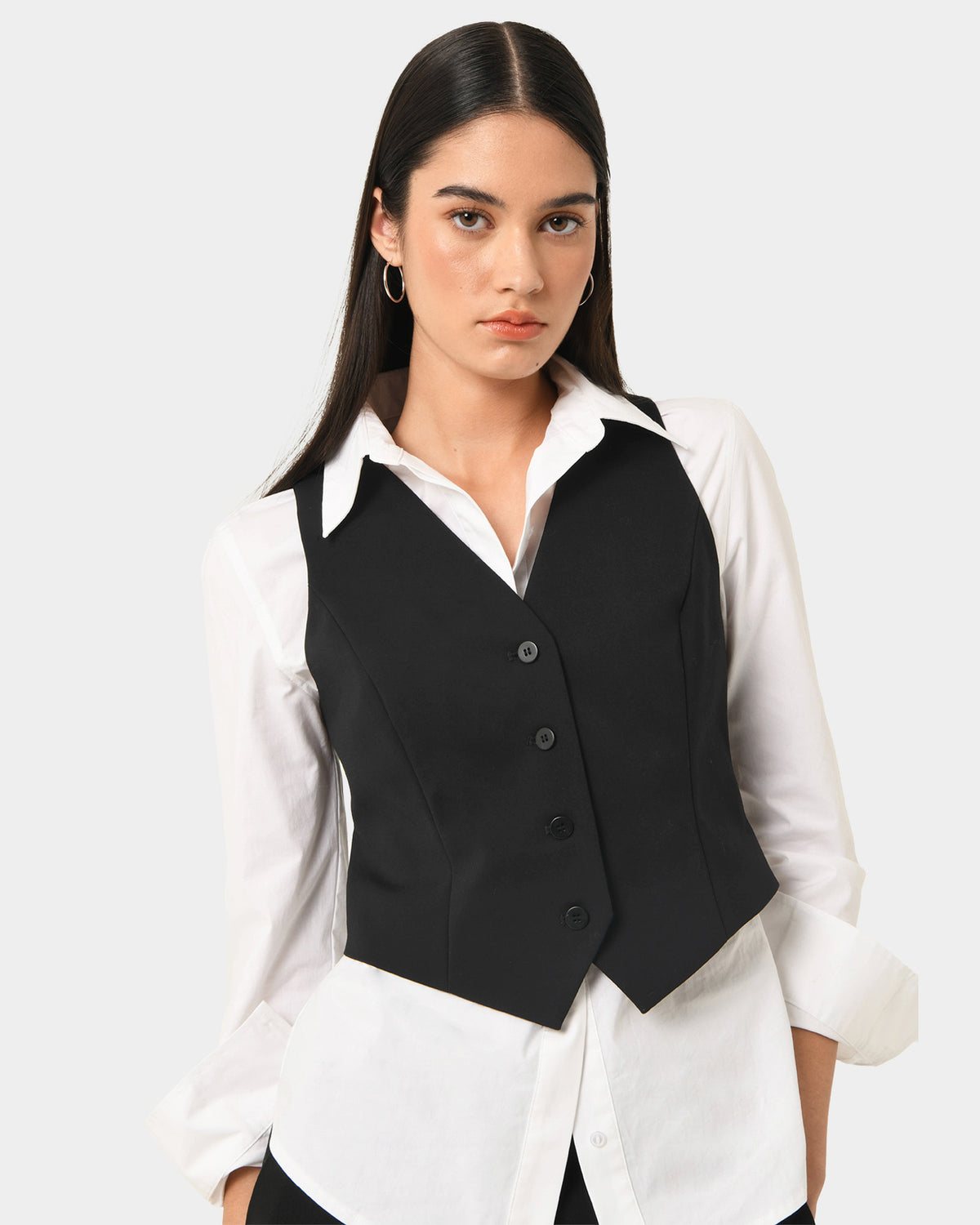 Safira Tailored Vest in black — close-up view 3