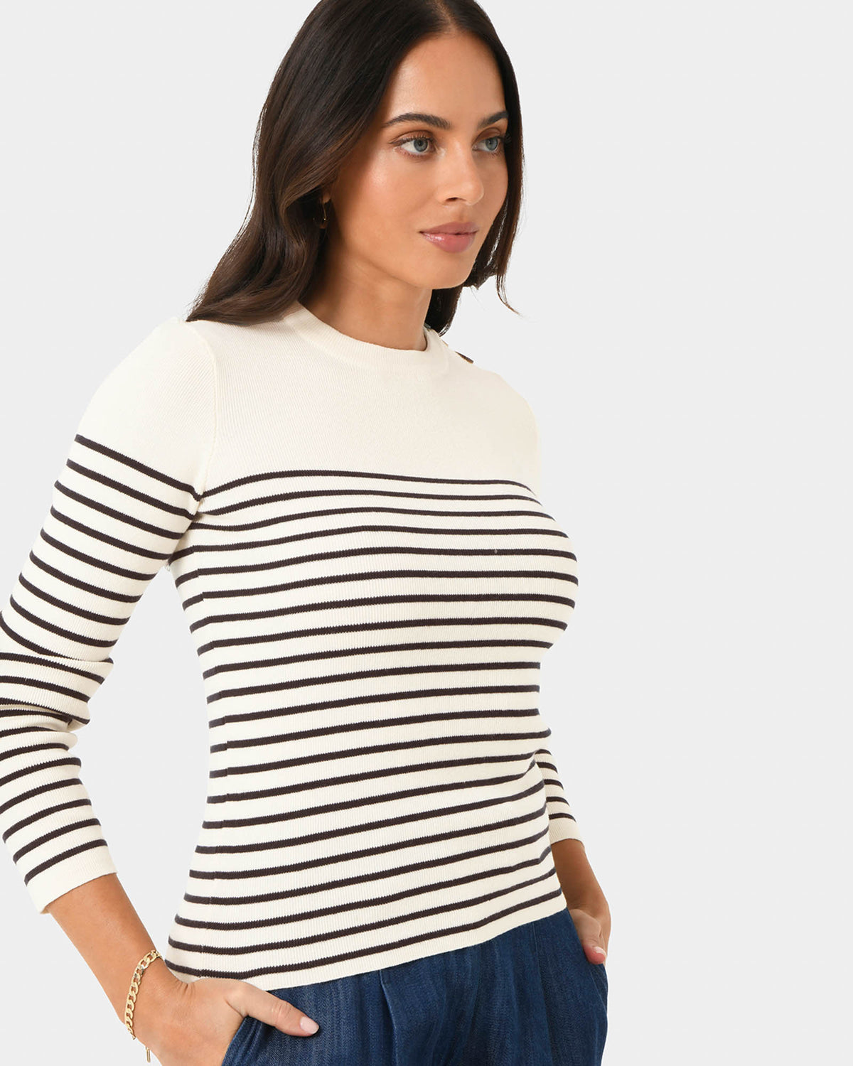 Margot Long Sleeve Knit in ivory navy — side view