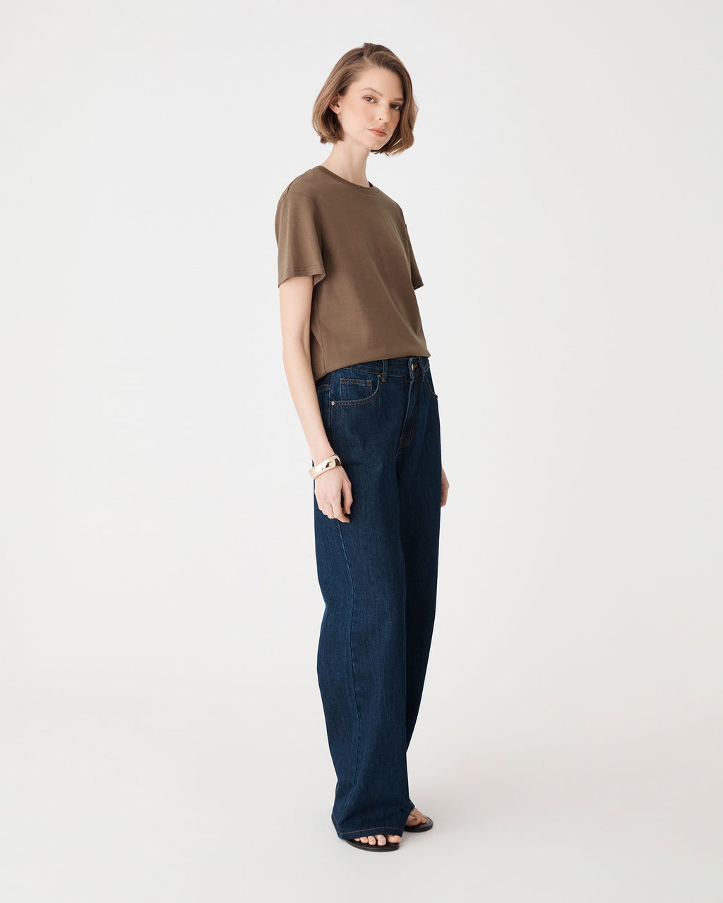 May Relaxed Cotton T-shirt in mocha — side view