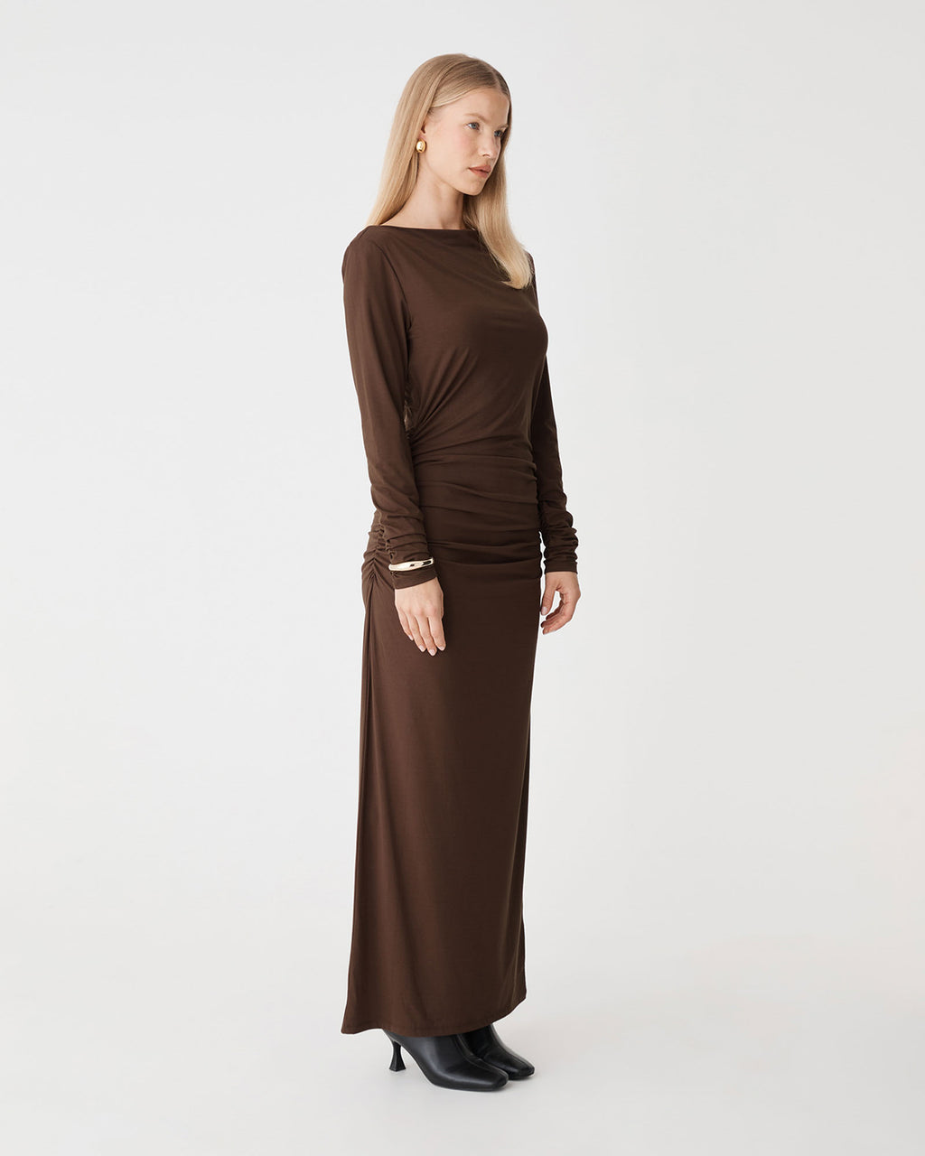 Isobel Bamboo Ruched Dress in espresso — side view