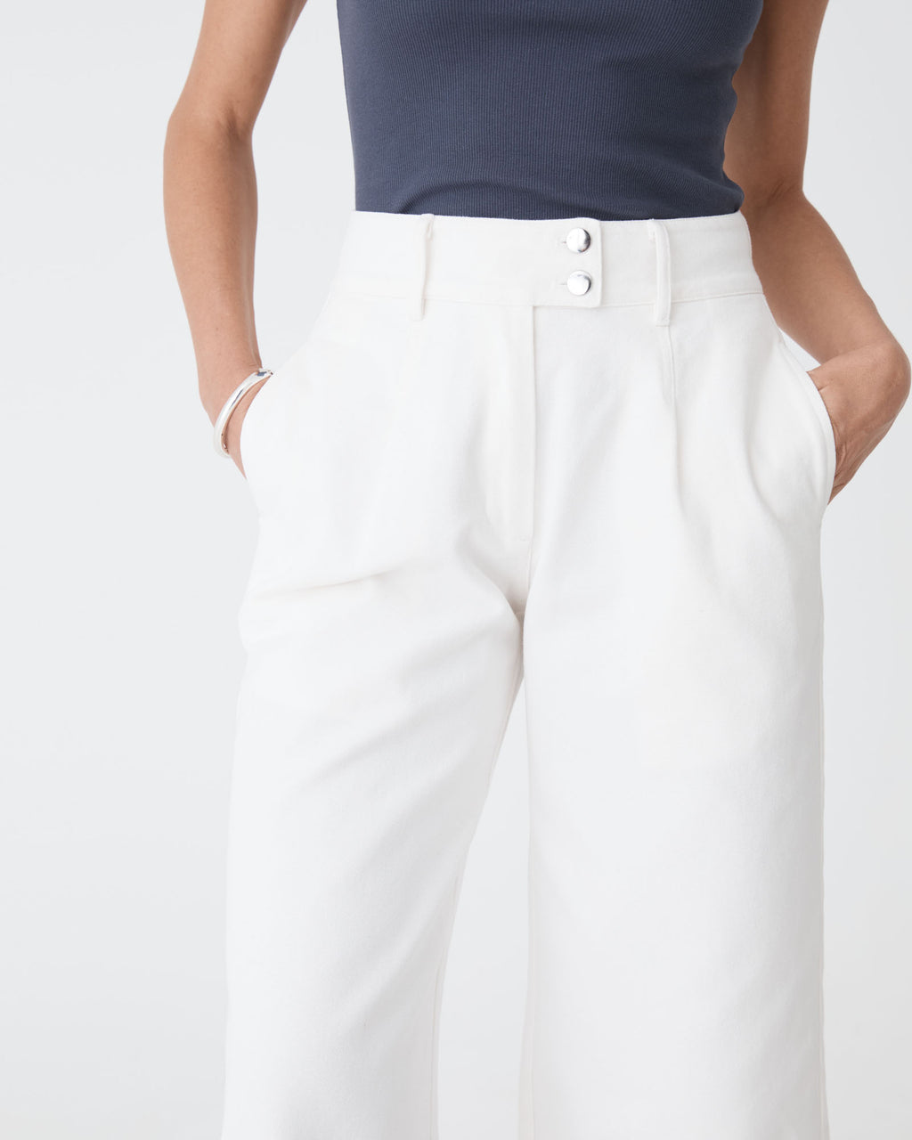 Manon Wide Leg Jeans in white — fabric detail
