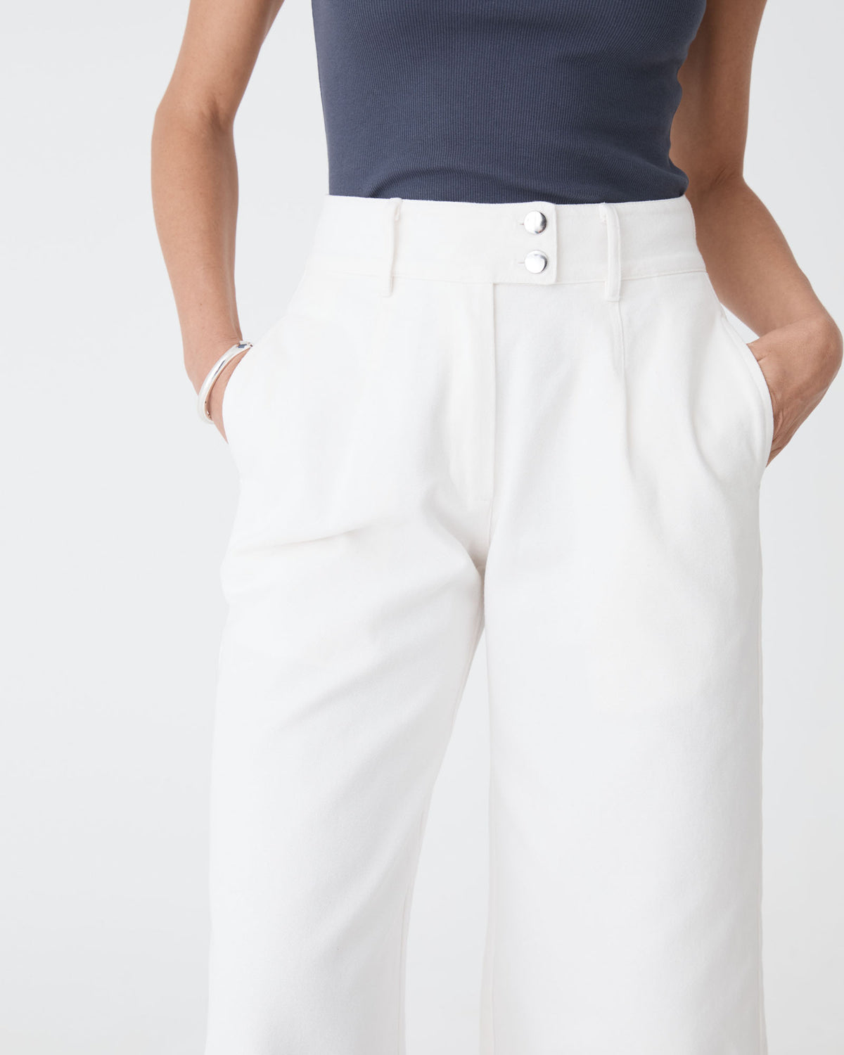 Manon Wide Leg Jeans in white — fabric detail