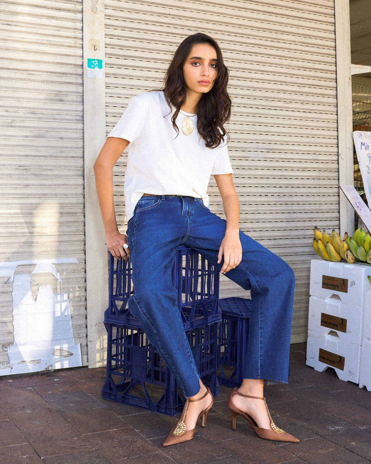 Bondi Barrel Leg Jeans in classic blue — alternate view