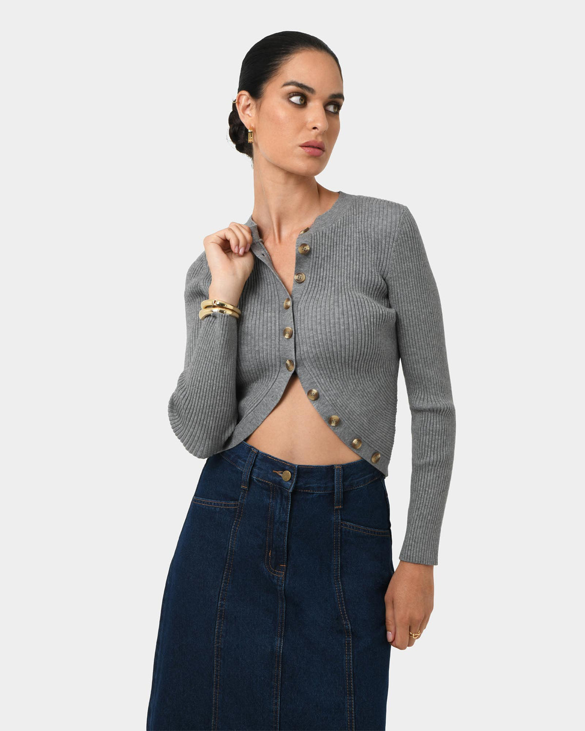 Abaya Button Crop Knit in grey — close-up view 2