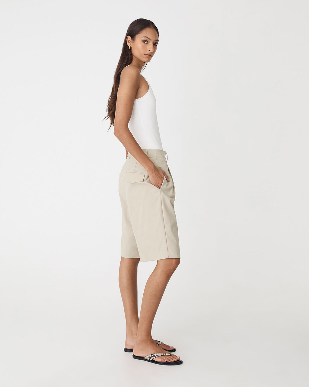 Sonique Tailored Short in sand — side view