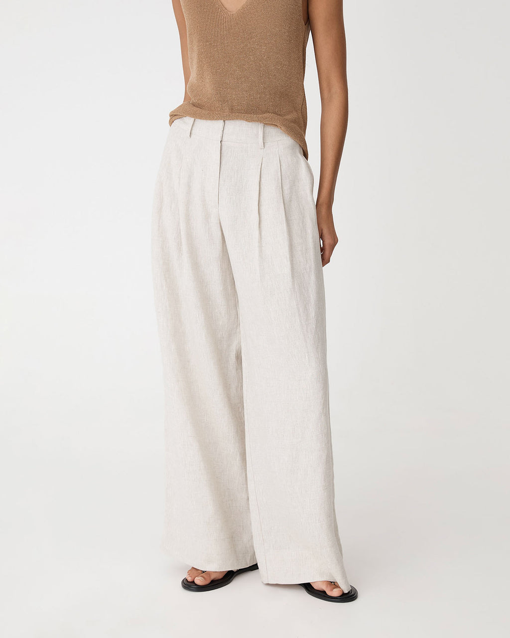 Ami Wide Leg Linen Pants in greige — close-up view