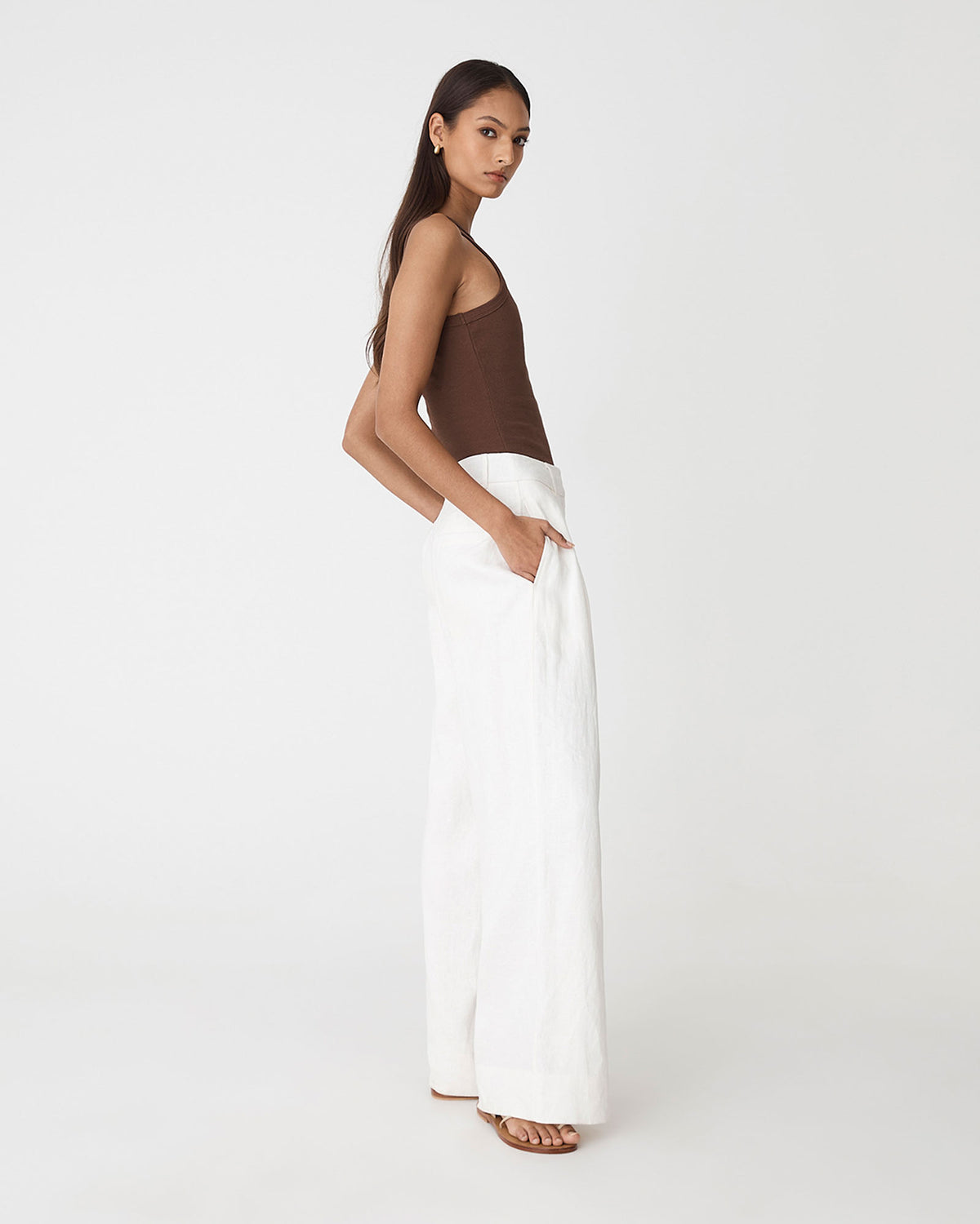 Ami Wide Leg Linen Pants in white — side view 2