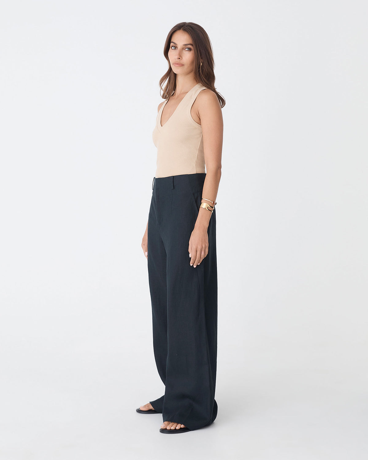 Ivy Linen Wide Leg Pants in washed black — side view
