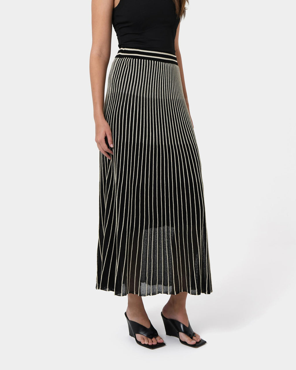 Lucy Pleat Knit Midi Skirt in black gold — side view