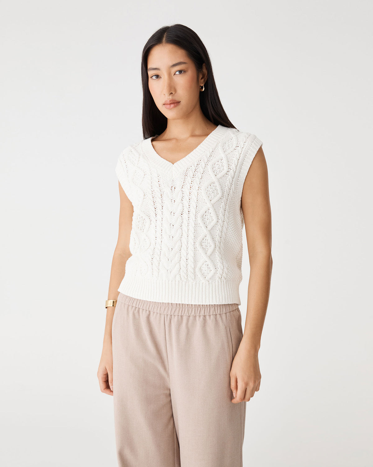 Poppy Sleeveless Cable Knit in ivory — close-up view 2