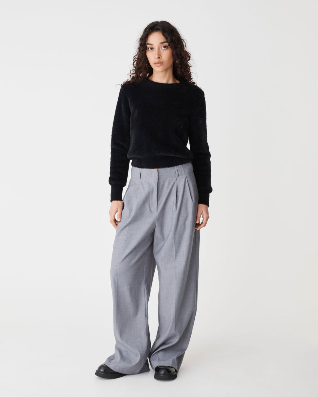 Vanessa Fluffy Jumper in black — full-length view
