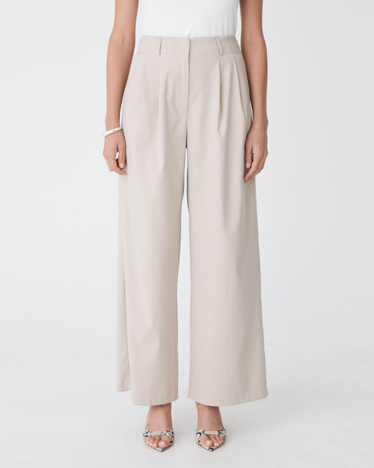 Milan 2 Adjustable Waist Pants in oat marle — close-up view