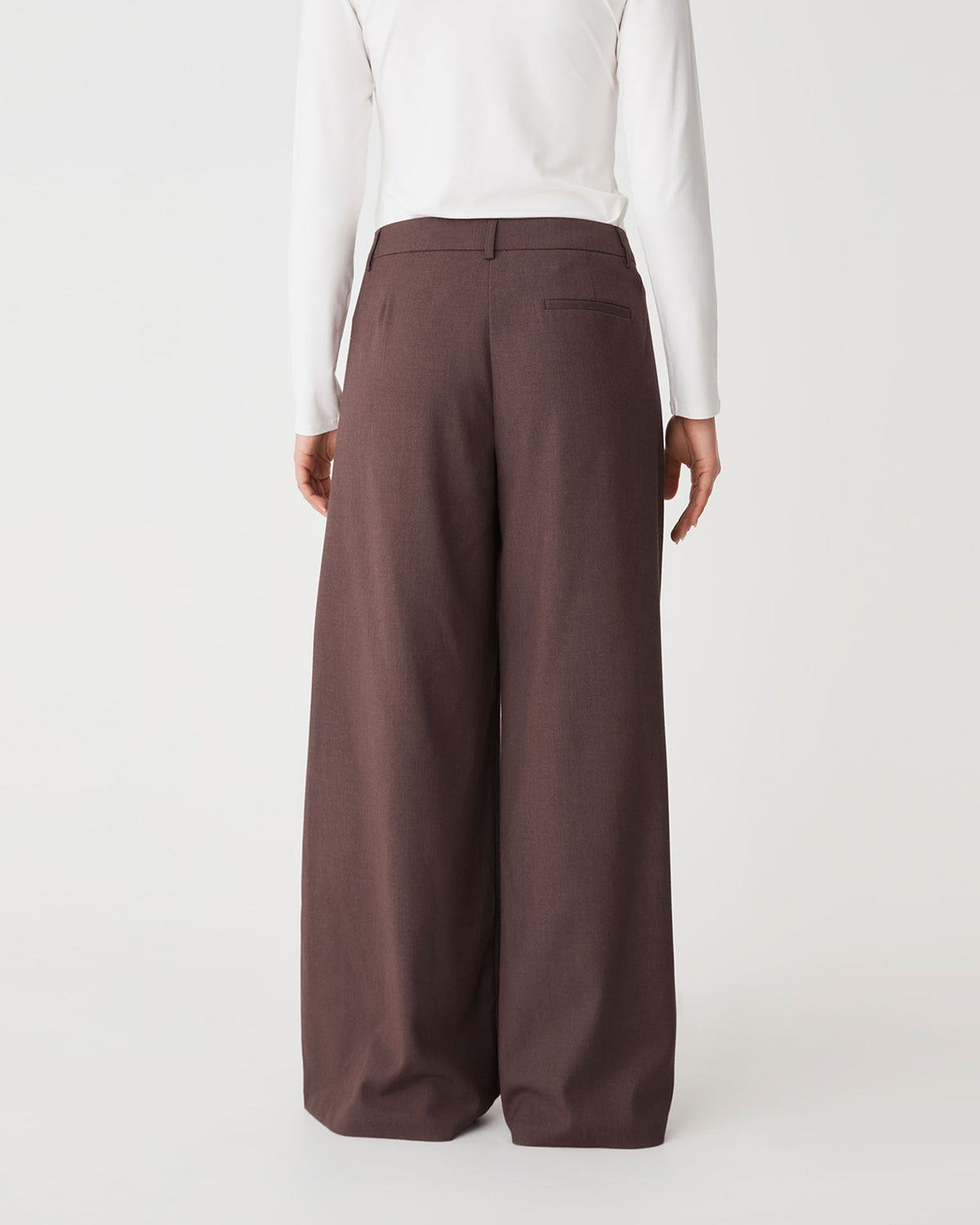 Arden Mid Rise Pleated Pants in dark mocha — back view