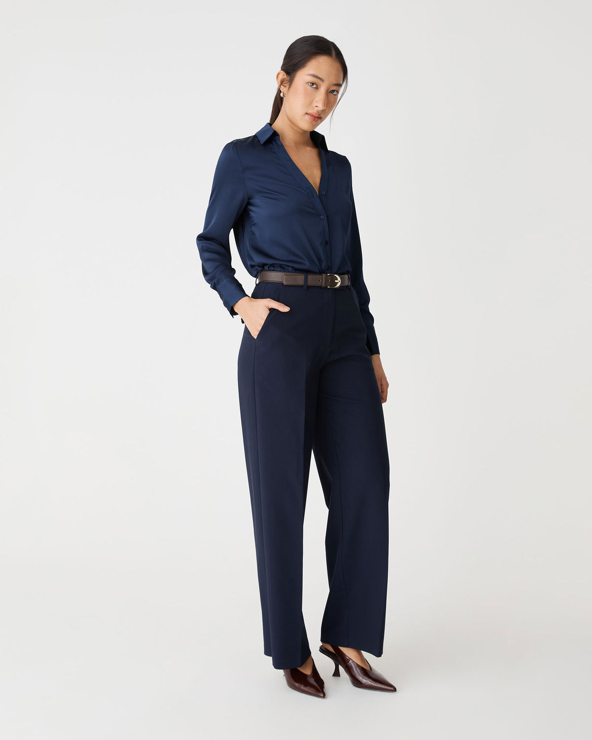 Jordan Straight Leg Pants in navy — side view