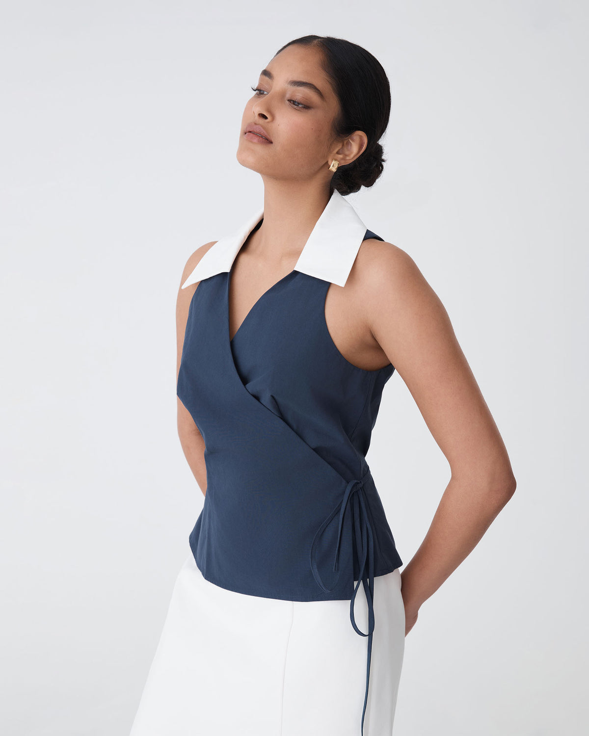 Layla Collared Wrap Top in navy white — side view
