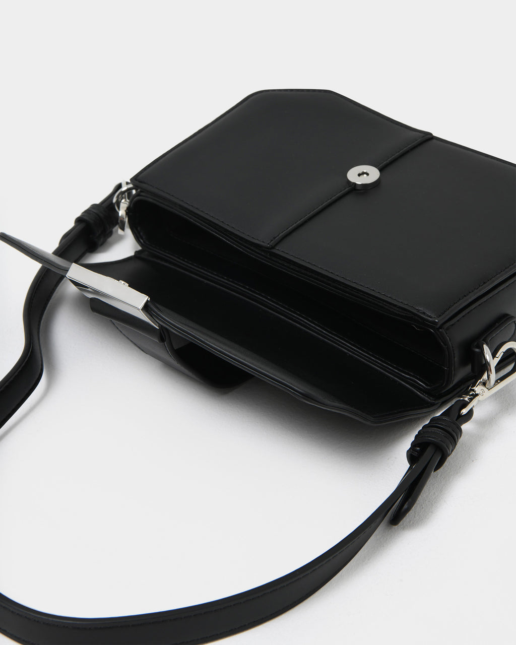 Rebeca Cross Body Bag in black — view 3