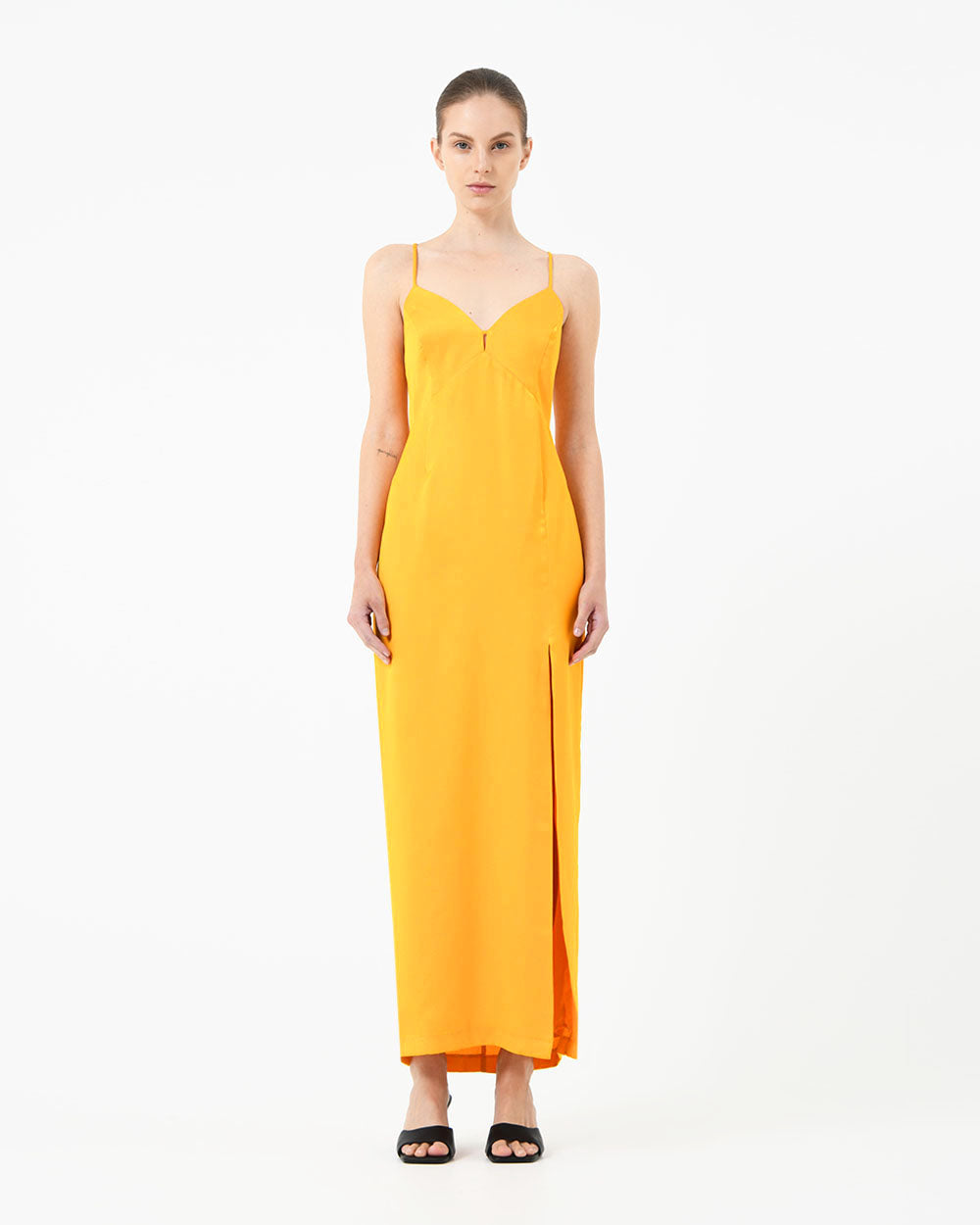 Muse Backless Maxi Dress