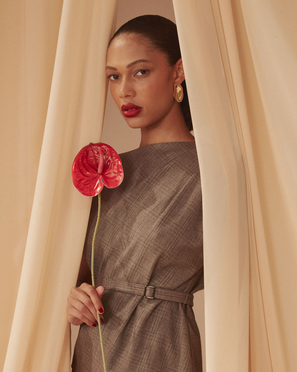 Cleo Statement Earrings in gold — view 2