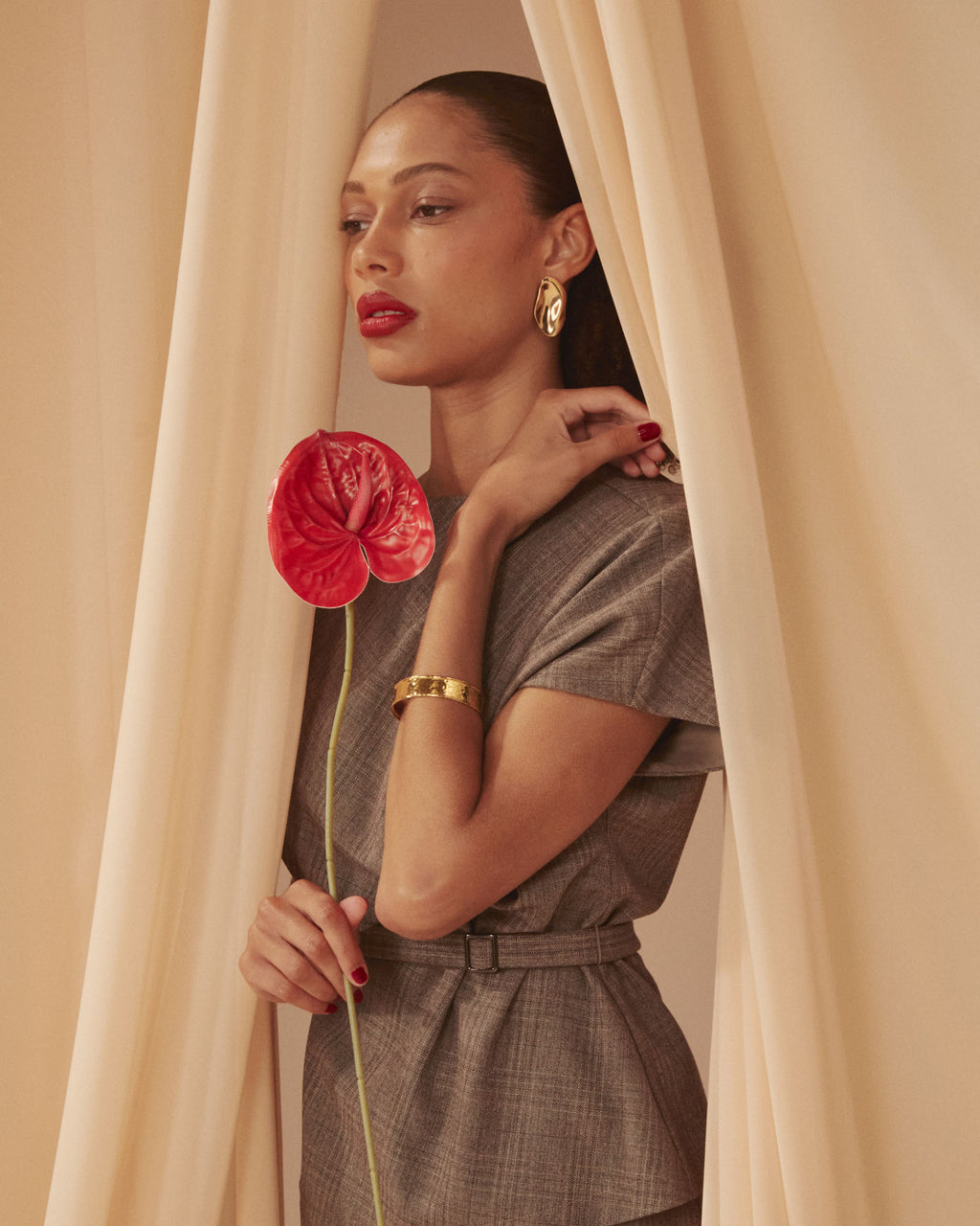 Cleo Statement Earrings in gold — view 3